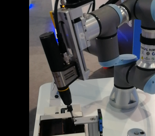 協(xié)作機器人+固定式微扭電槍